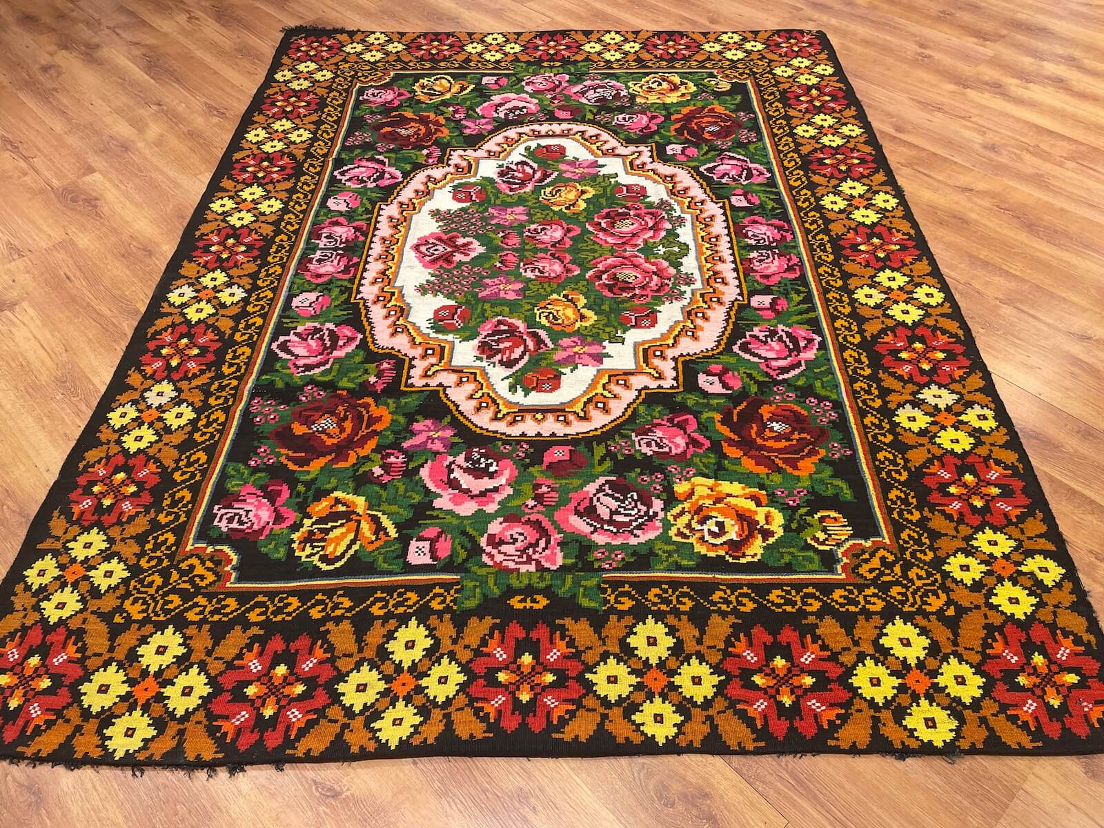 Original Eski Karabag Handwoven Kilim – 209X272 by Camel Carpet