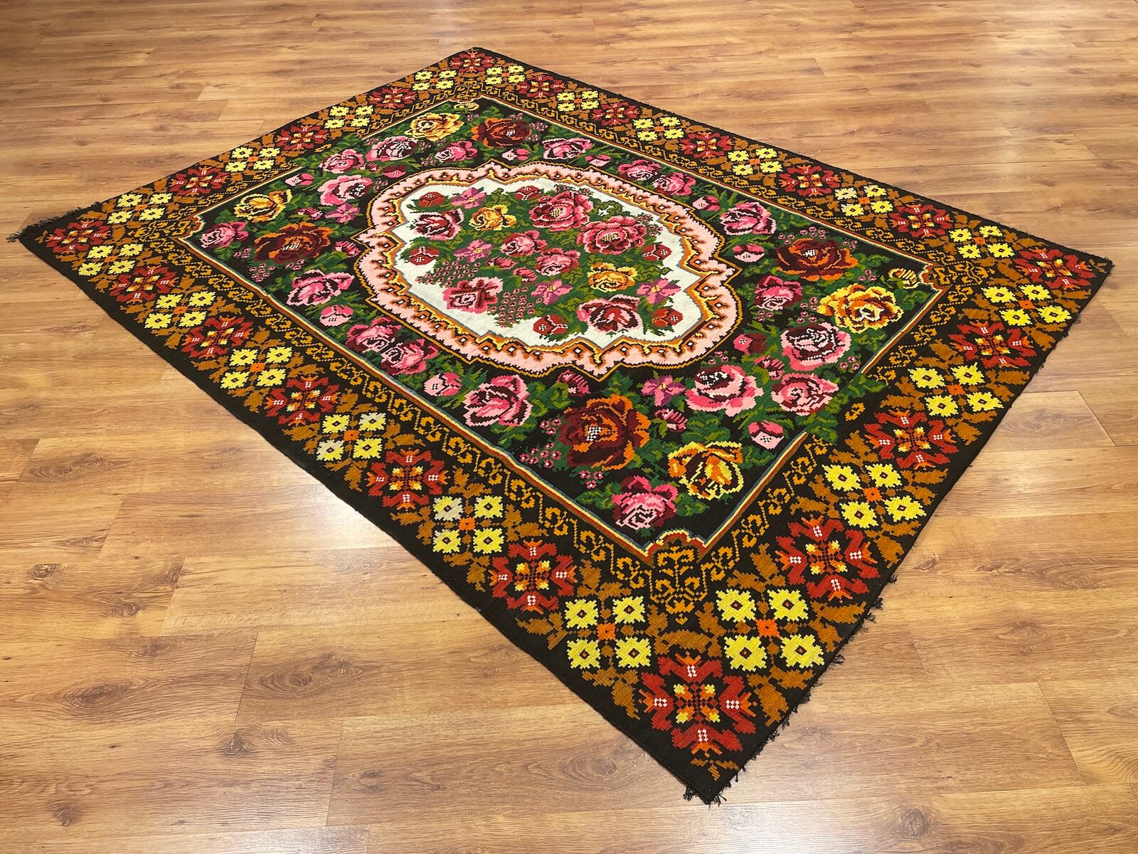 Original Eski Karabag Handwoven Kilim – 209X272 by Camel Carpet