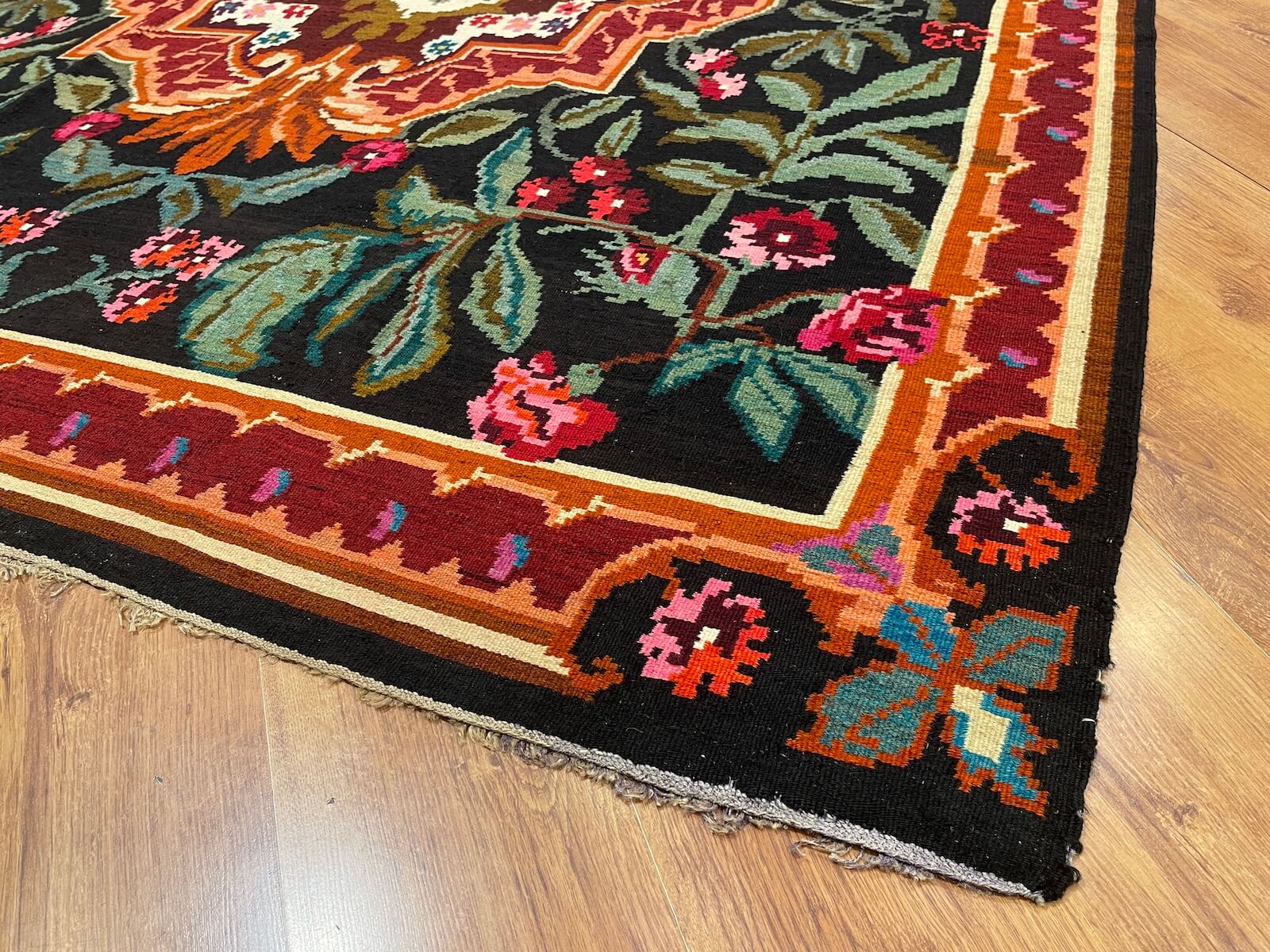 Original Eski Karabag Handwoven Kilim – 205X339 by Camel Carpet