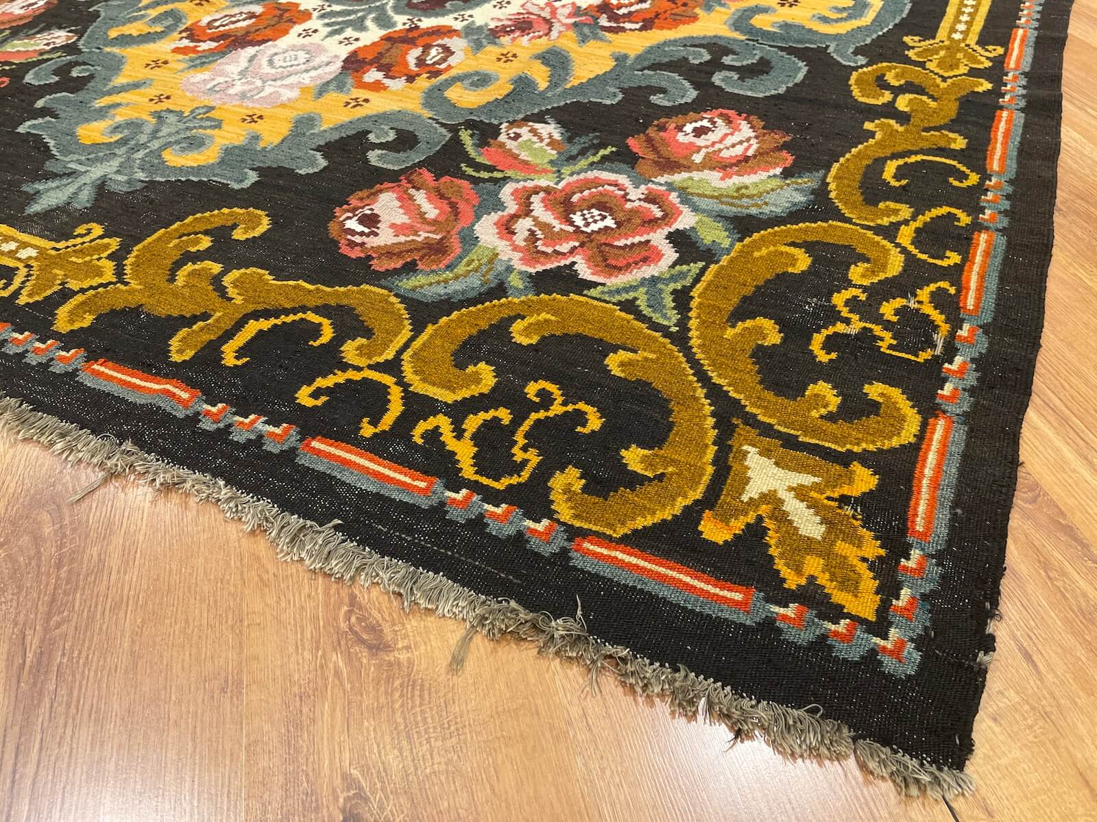 Original Eski Karabag Handwoven Kilim – 200X319 by Camel Carpet