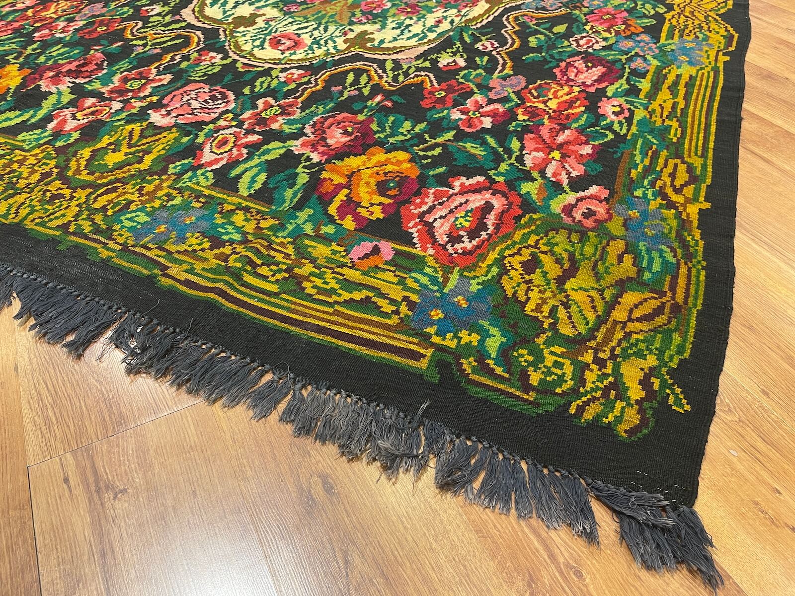 Original Eski Karabag Handwoven Kilim – 213X331 by Camel Carpet