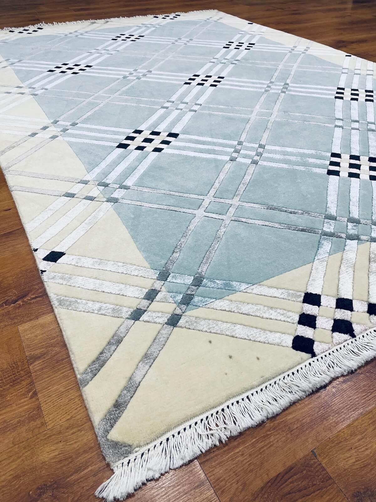 London Series Nepal Handwoven Rug – 171X243 by Camel Carpet