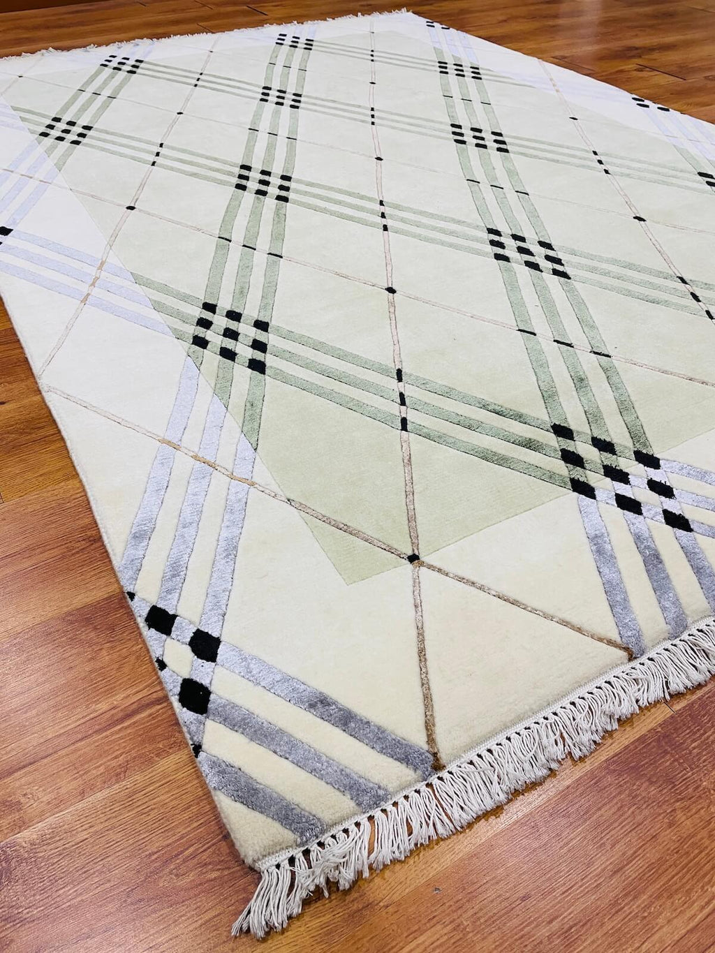 London Series Nepal Handwoven Rug – 171X243 by Camel Carpet
