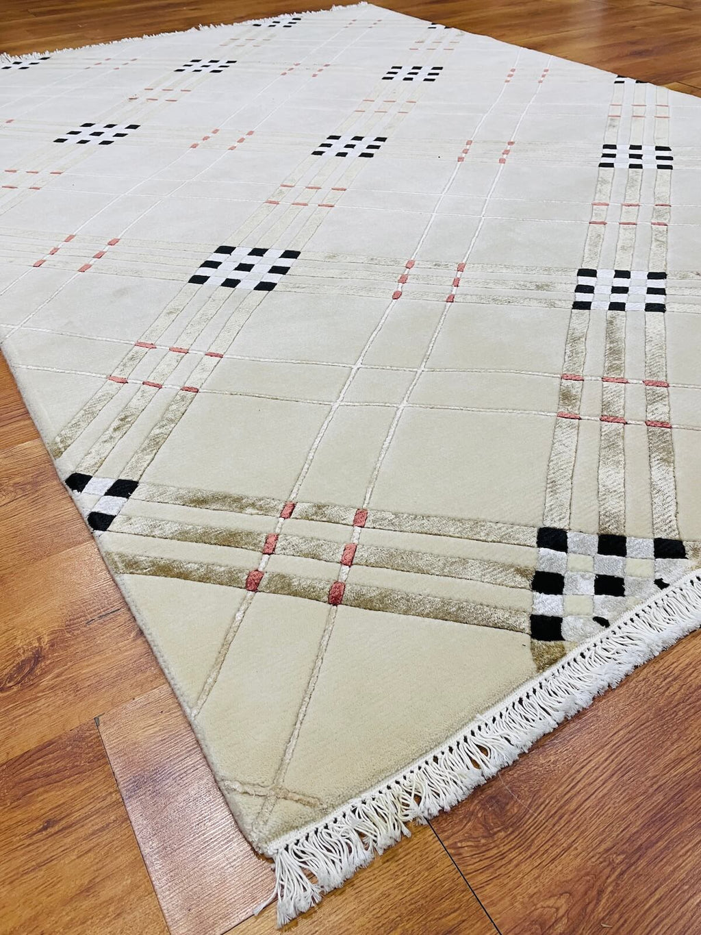 London Series Nepal Handwoven Rug – 171X243 by Camel Carpet