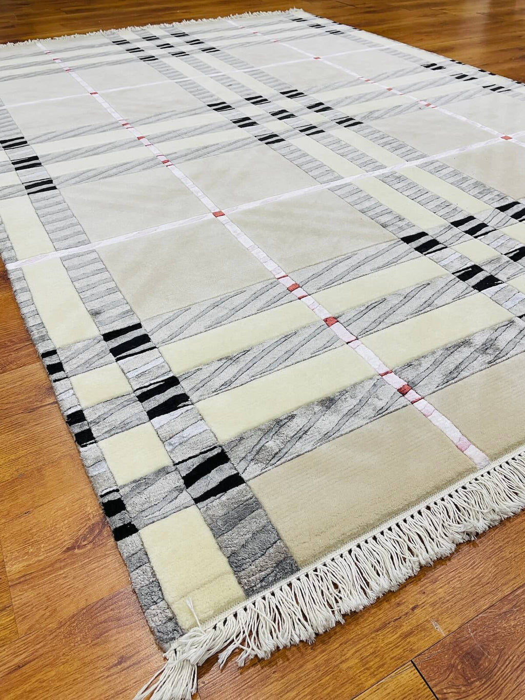 London Series Nepal Handwoven Rug – 171X243 by Camel Carpet