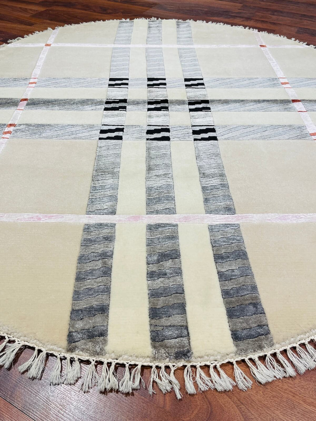 London Series Nepal Handwoven Round Rug by Camel Carpet