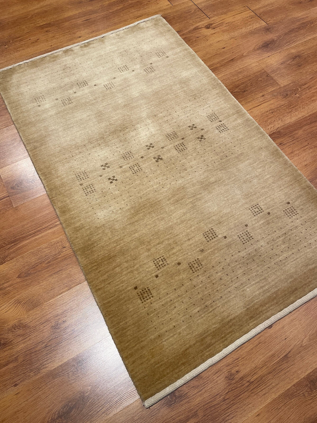 Lori Handwoven Bej Wool Rug – 063916 by Camel Carpet