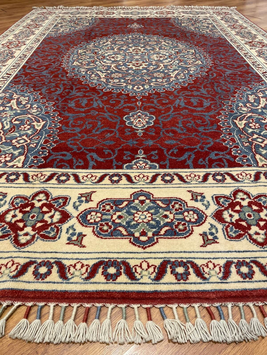Medallion Usak Handwoven Rug – 208X295 by Camel Carpet