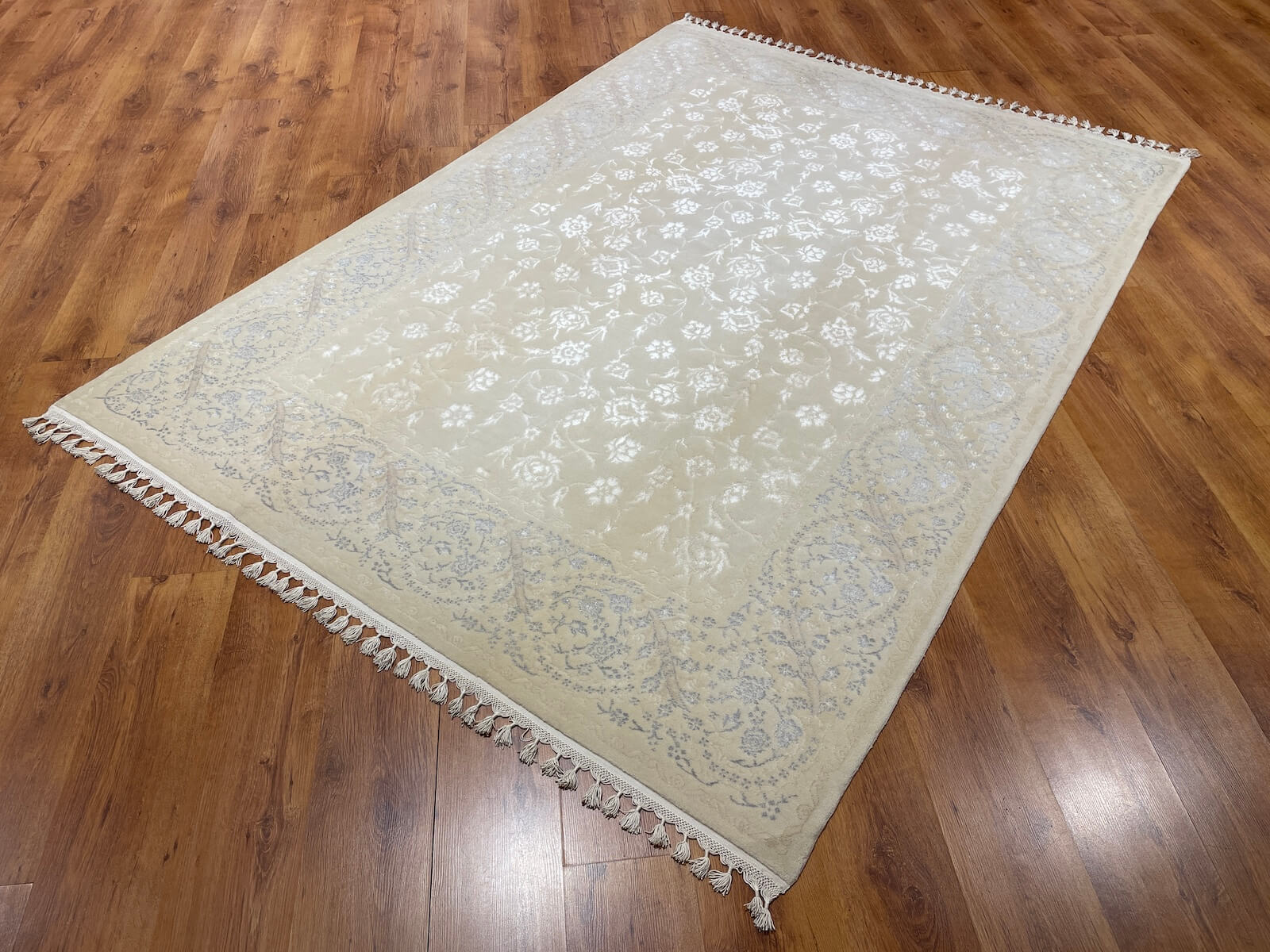 Mahidevran Silk-Blend Usak Handwoven Rug – 032046 by Camel Carpet