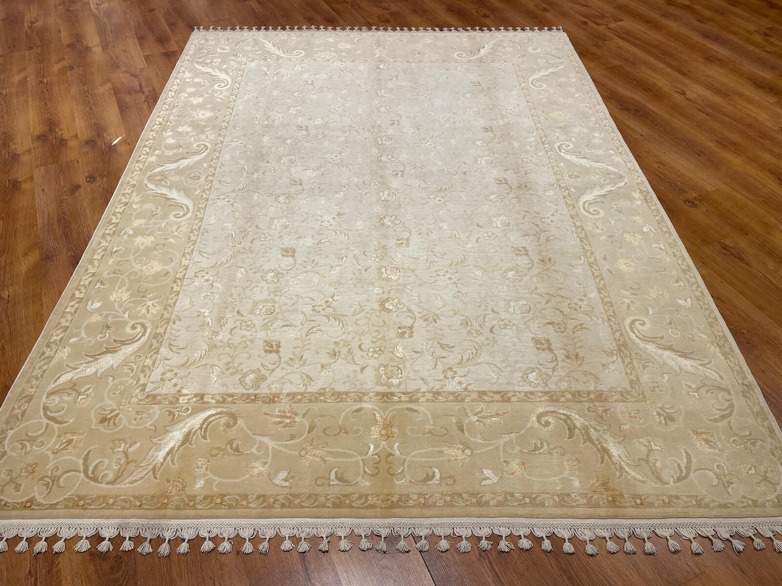 Mahidevran Silk-Blend Usak Handwoven Rug – 033226 by Camel Carpet