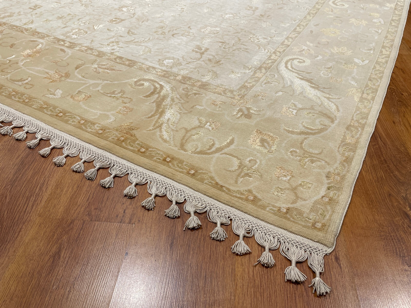 Mahidevran Silk-Blend Usak Handwoven Rug – 033226 by Camel Carpet
