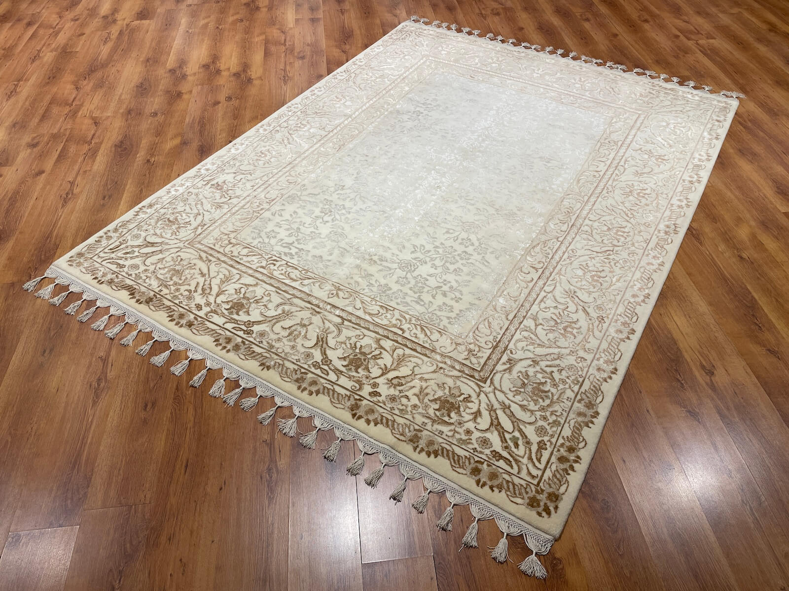 Mahidevran Silk-Blend Usak Handwoven Rug – 061437 by Camel Carpet