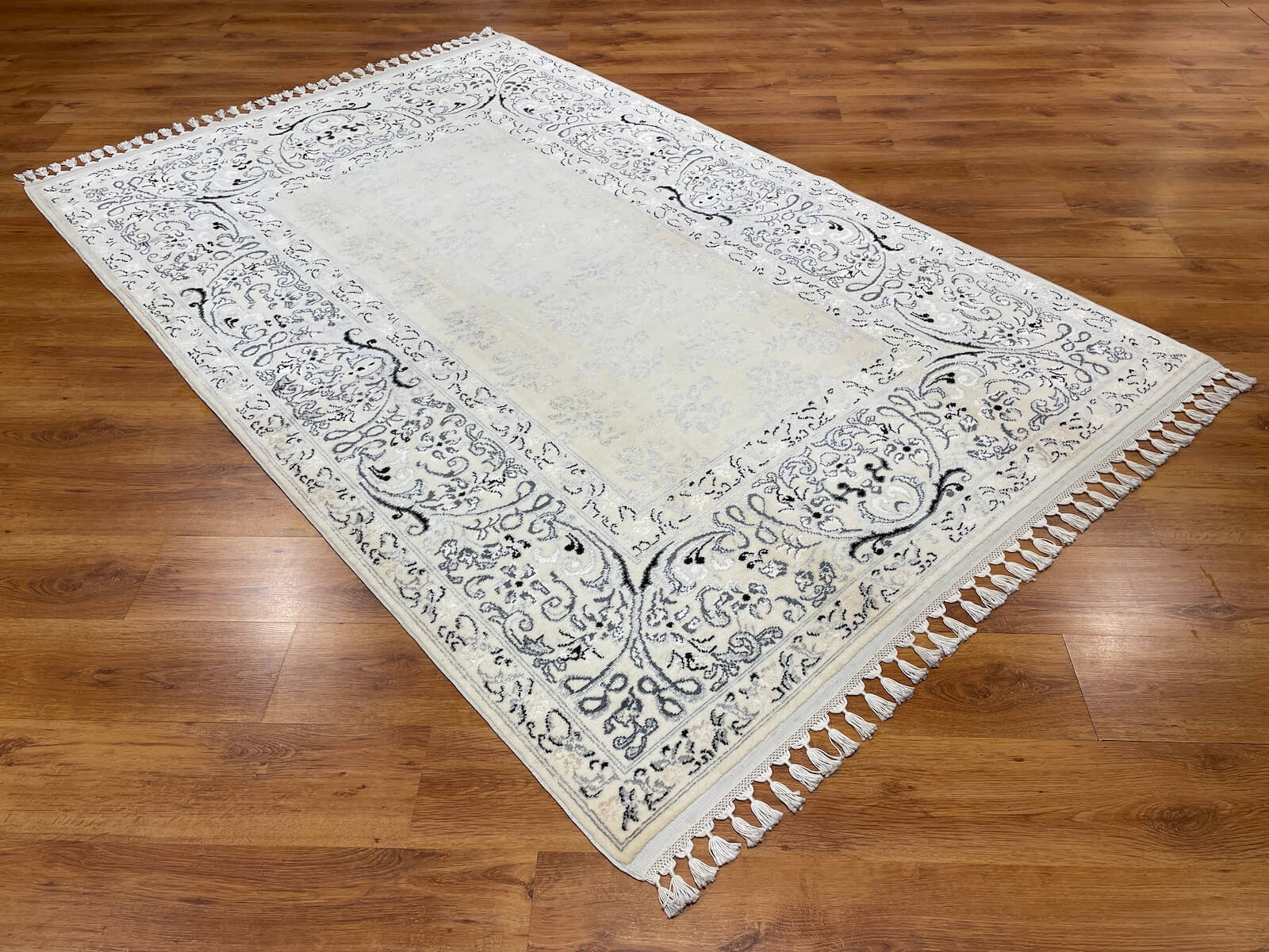 Mahidevran Silk-Blend Usak Handwoven Rug – 080010 by Camel Carpet