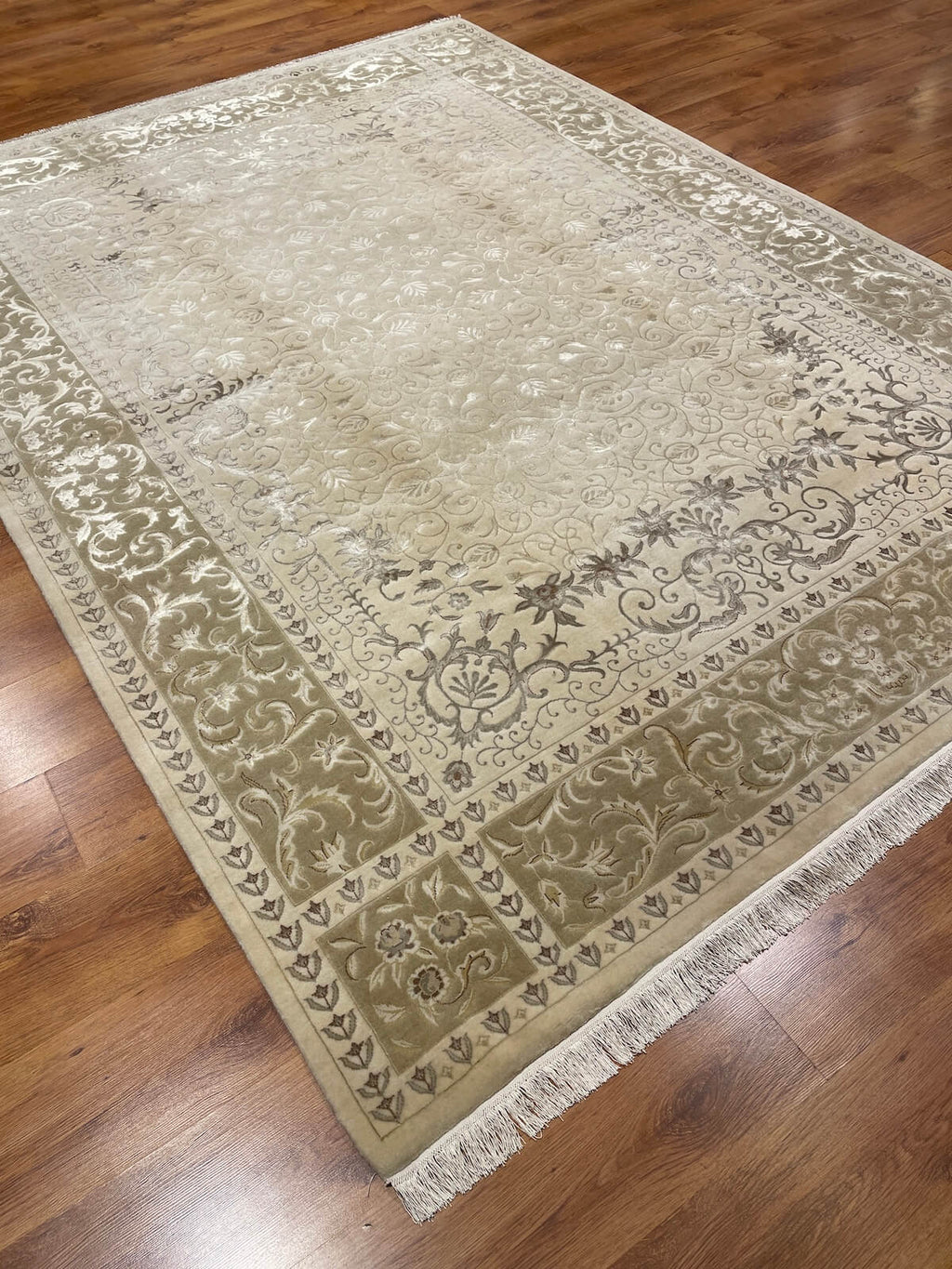 Nazende Silk-Blend Usak Handwoven Rug – 062427 by Camel Carpet
