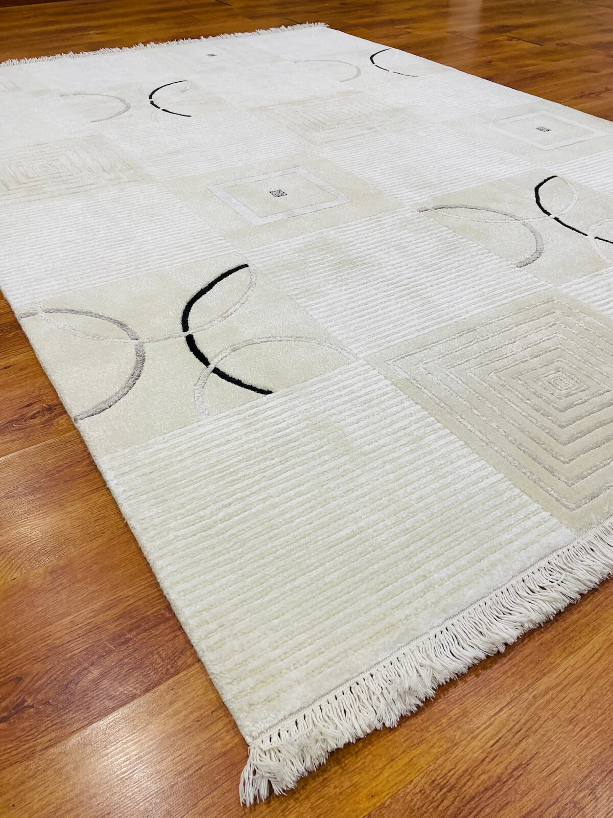 Himalaya Series Nepal Handwoven Rug by Camel Carpet