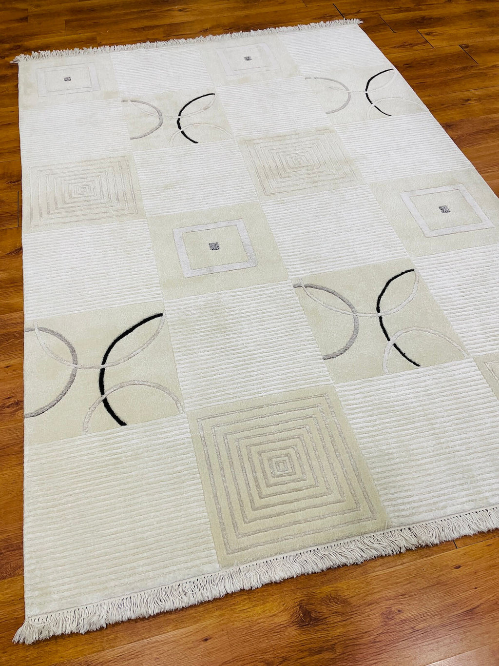 Himalaya Series Nepal Handwoven Rug by Camel Carpet