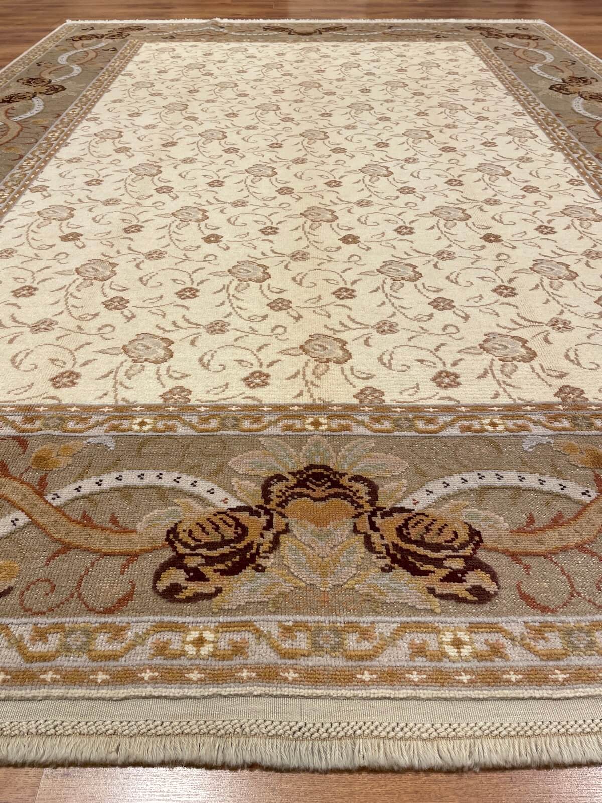 Ottoman Usak Handwoven Rug – 084579 by Camel Carpet