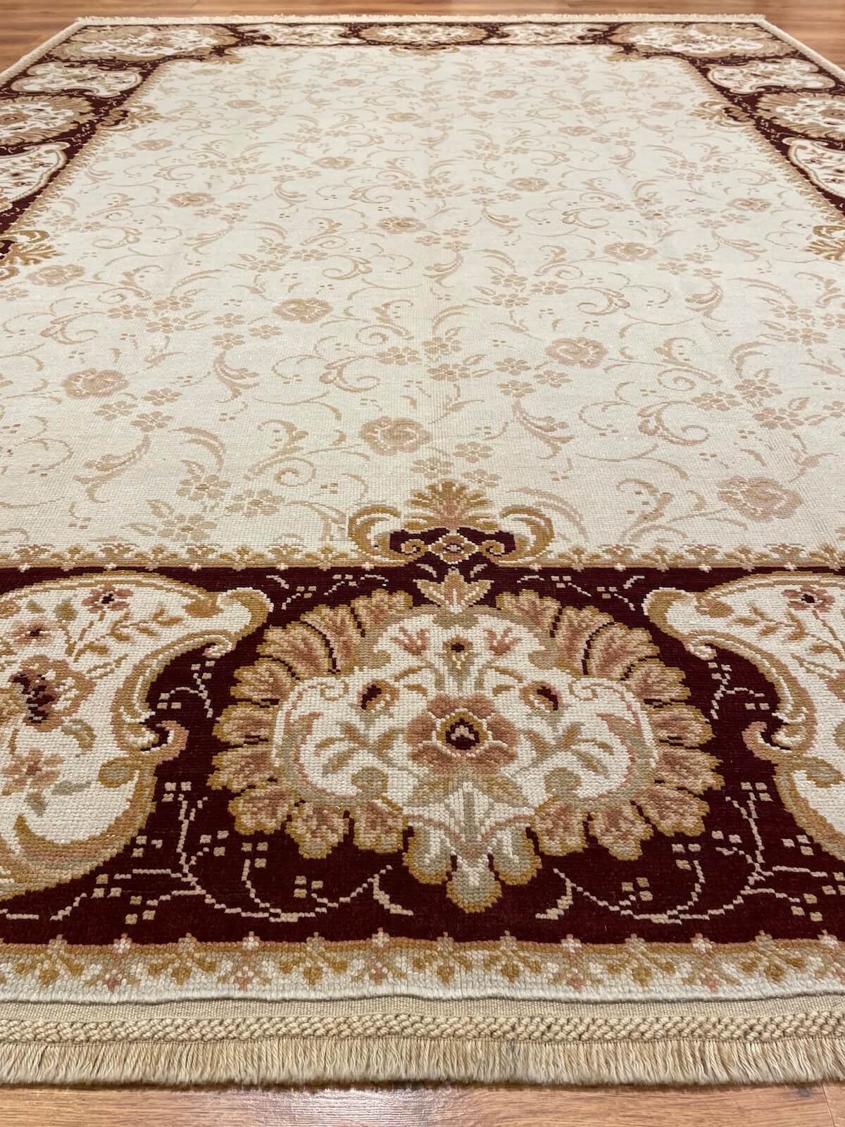 Ottoman Usak Handwoven Rug – 084584 by Camel Carpet