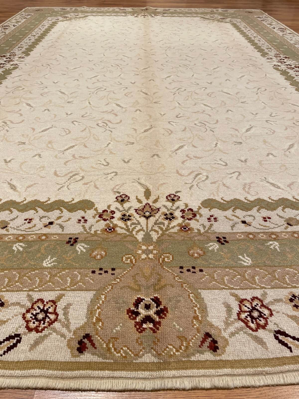 Ottoman Usak Handwoven Rug – 084586 by Camel Carpet