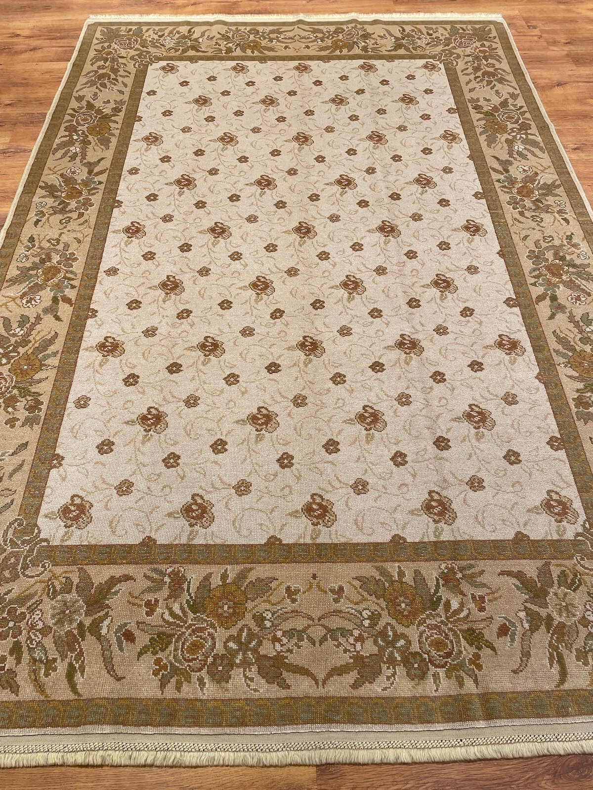 Ottoman Usak Handwoven Rug – 084587 by Camel Carpet