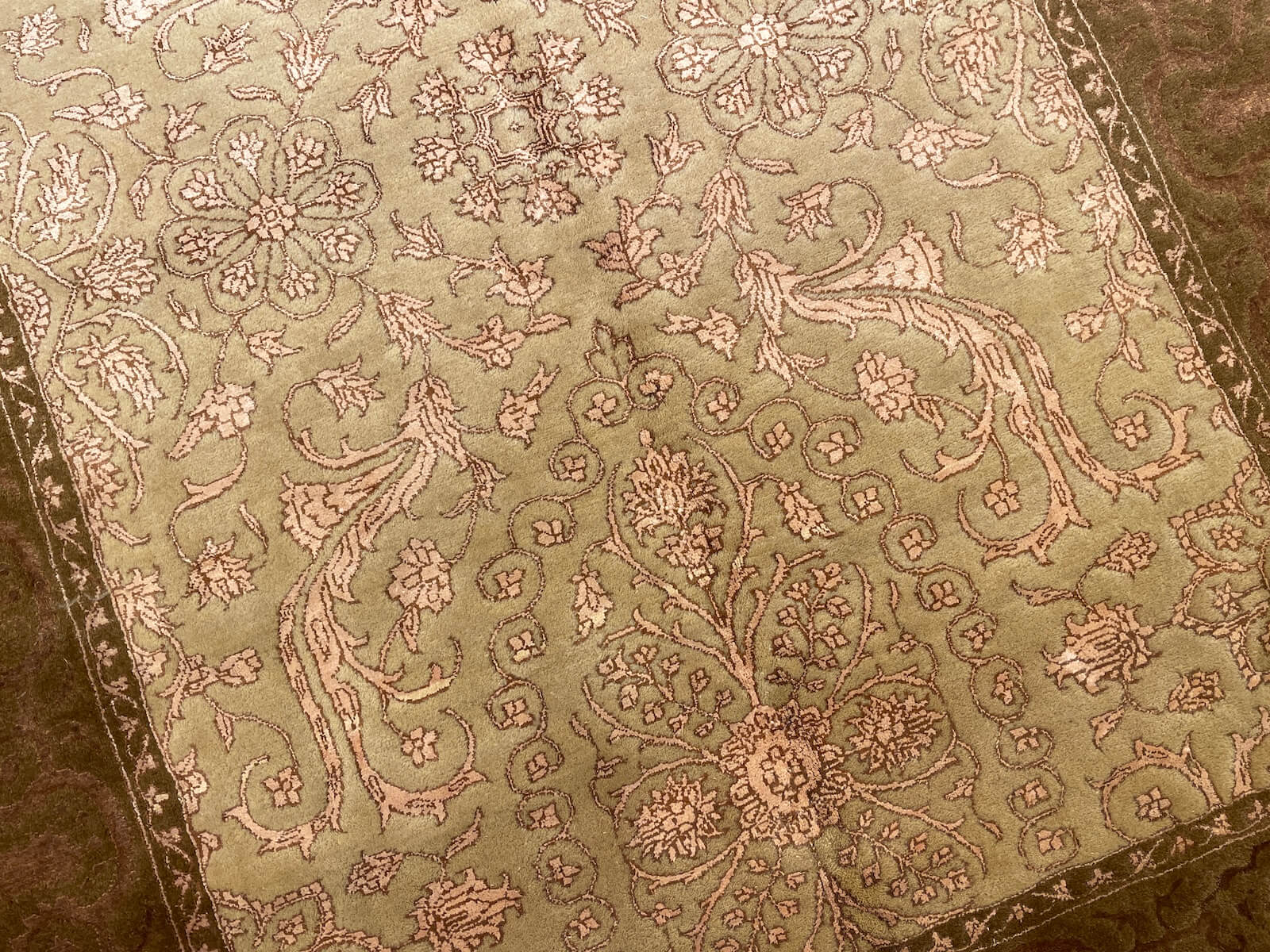 Pelas Silk-Blend Usak Handwoven Rug – 037433 by Camel Carpet