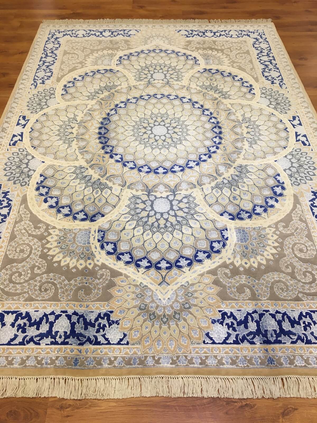 Pelas Silk-Blend Usak Handwoven Rug – 081035 by Camel Carpet
