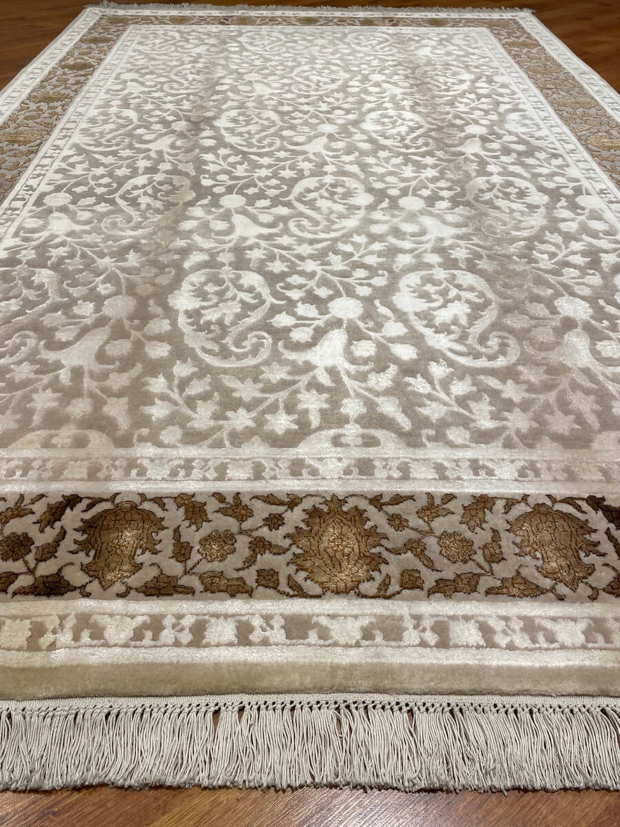 Pelas Silk-Blend Usak Handwoven Rug – 039239 by Camel Carpet