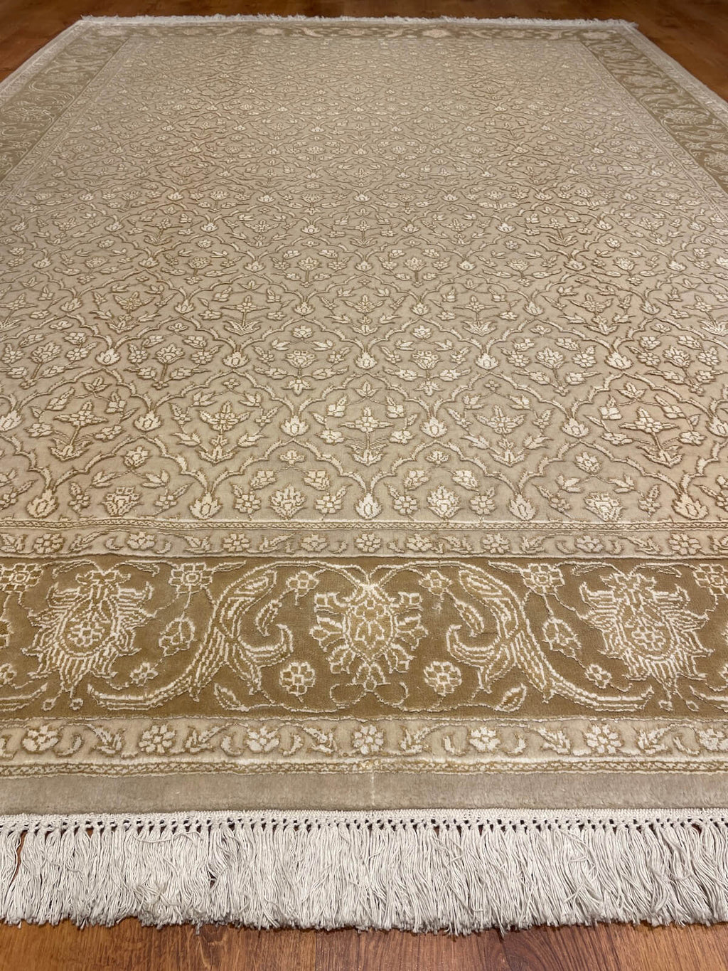 Pelas Silk-Blend Usak Handwoven Rug – 039287 by Camel Carpet