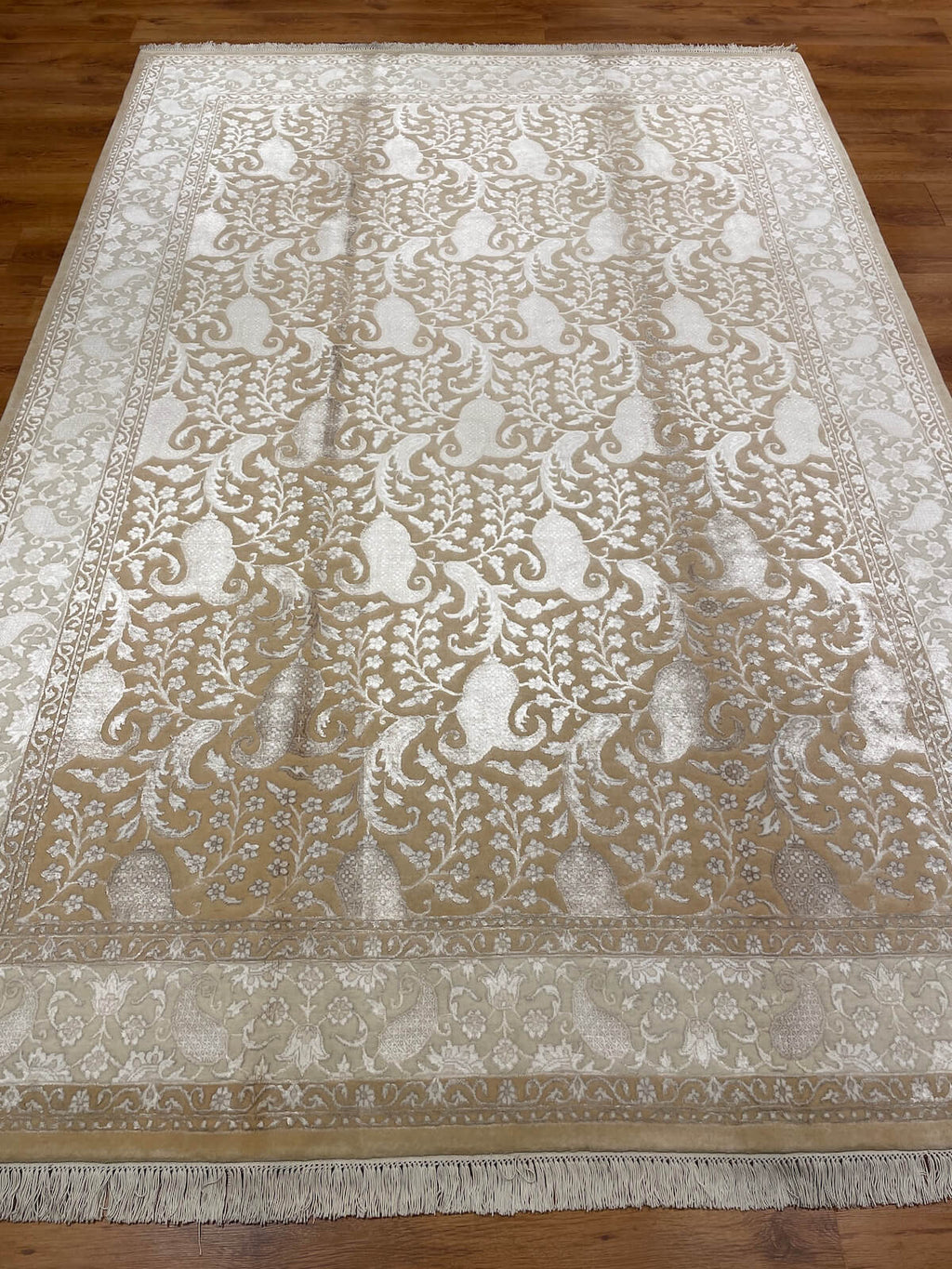 Pelas Silk-Blend Usak Handwoven Rug – 081009 by Camel Carpet