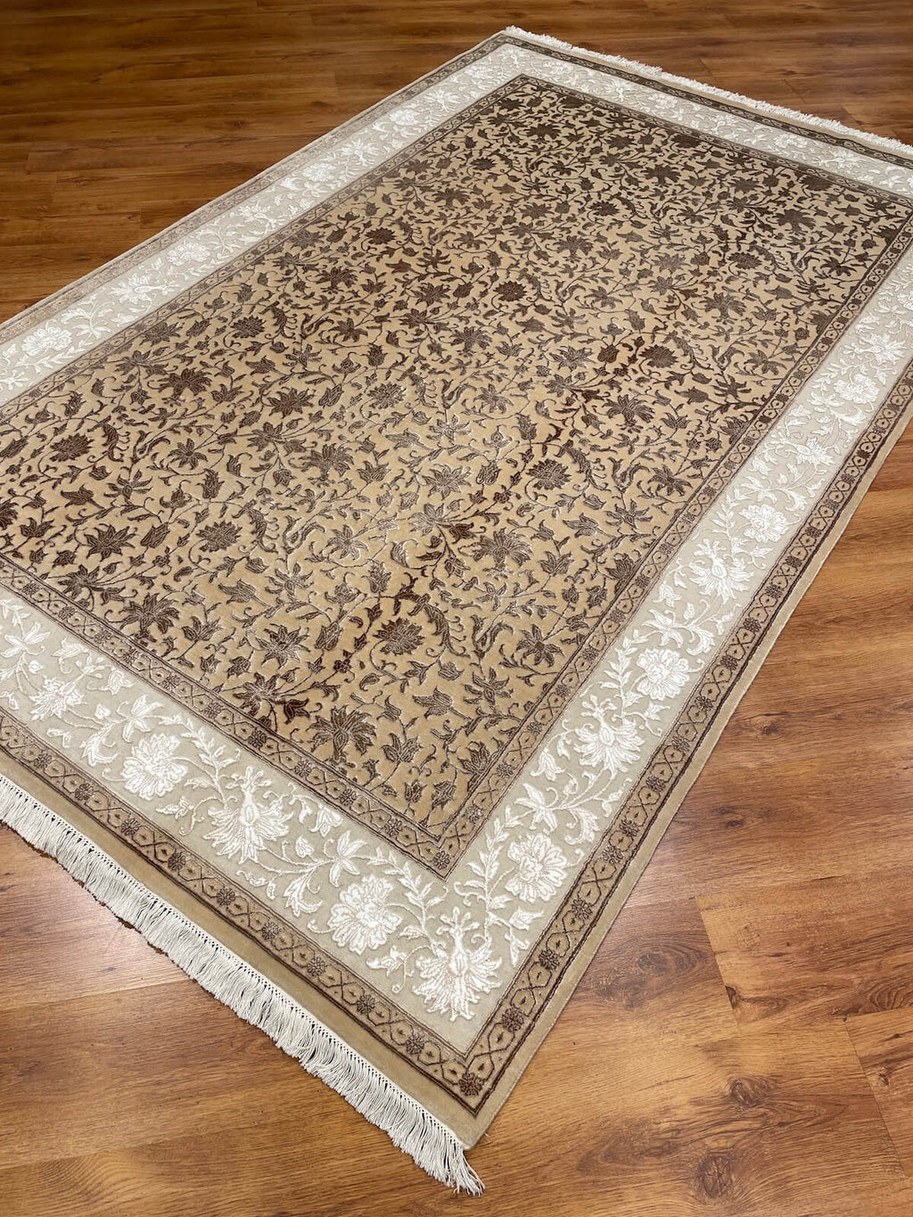 Pelas Silk-Blend Usak Handwoven Rug – 081017 by Camel Carpet