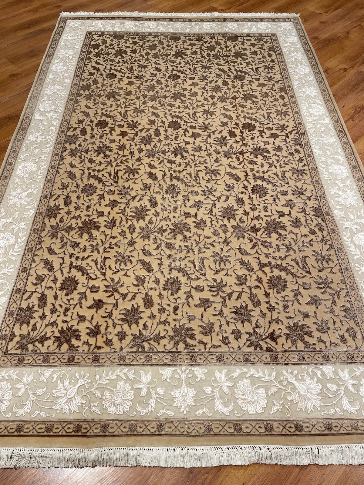 Pelas Silk-Blend Usak Handwoven Rug – 081017 by Camel Carpet