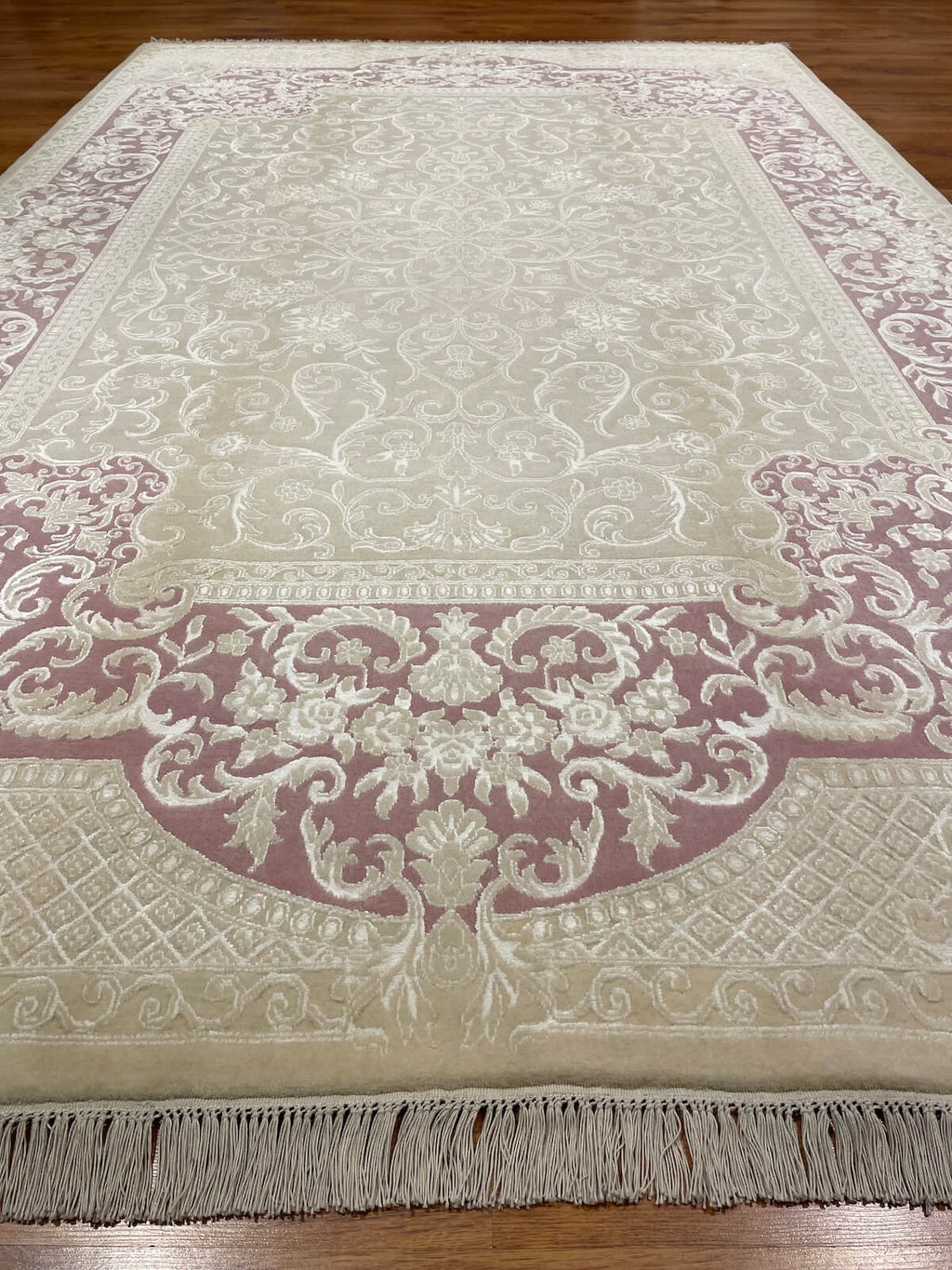 Pelas Silk-Blend Usak Handwoven Rug – 081018 by Camel Carpet