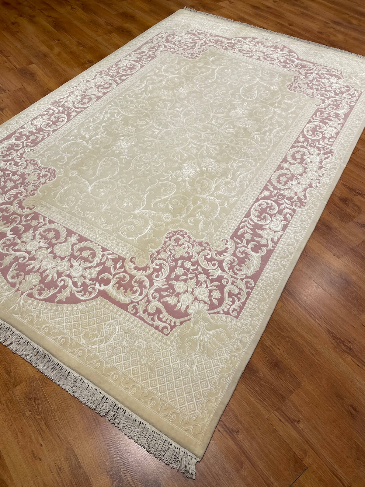 Pelas Silk-Blend Usak Handwoven Rug – 081018 by Camel Carpet