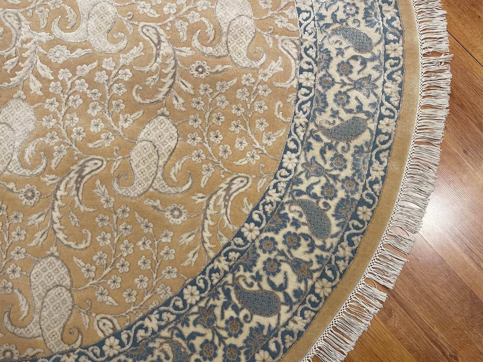 Pelas Silk-Blend Usak Handwoven Round Rug – 073856 by Camel Carpet