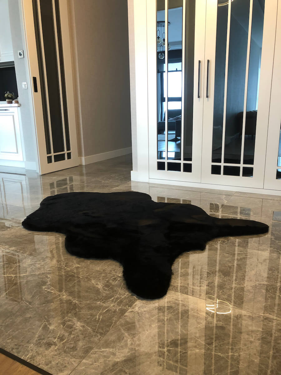 Rabbit Black Pelus Rug – 90X150 by Camel Carpet