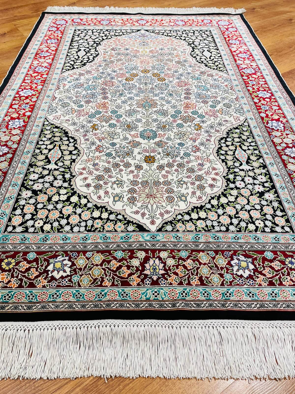 Pure Silk Medallion Handwoven Rug – 078896 by Camel Carpet