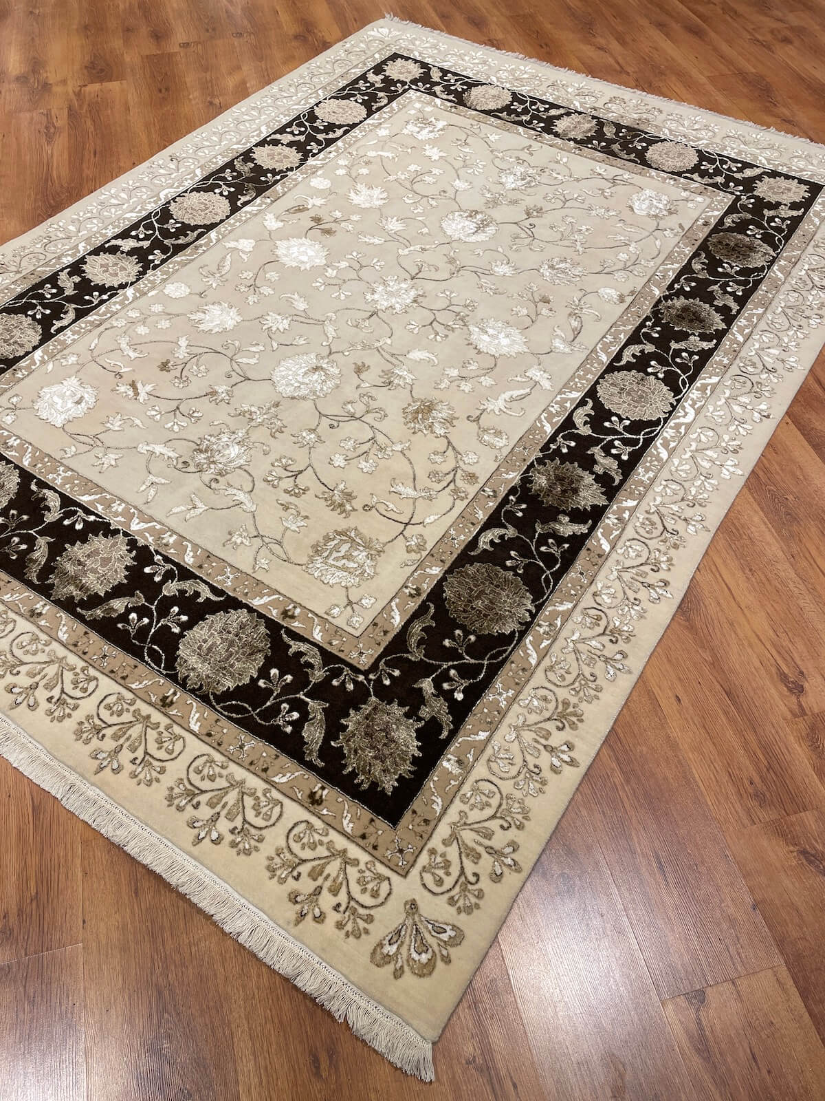 Siraze Silk-Blend Usak Handwoven Rug – 195X268 by Camel Carpet