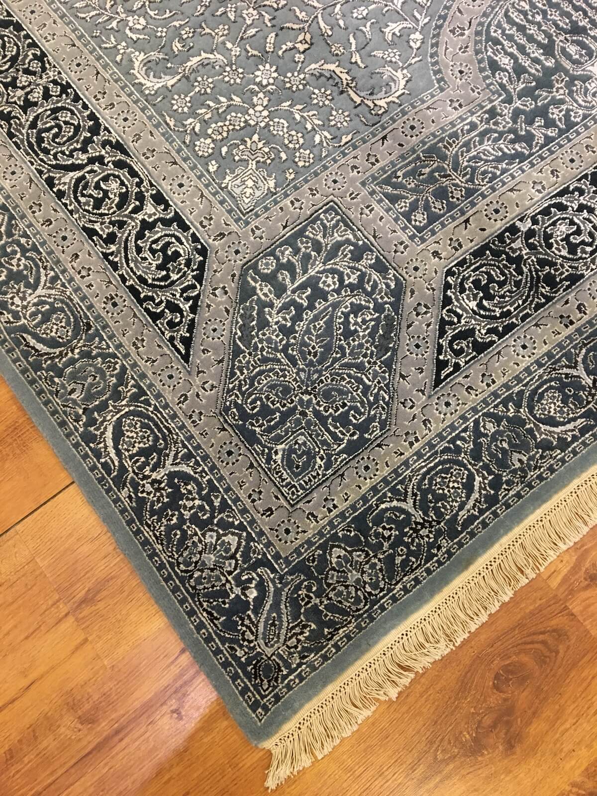 Siraze Silk-Blend Usak Handwoven Rug – 064044 by Camel Carpet