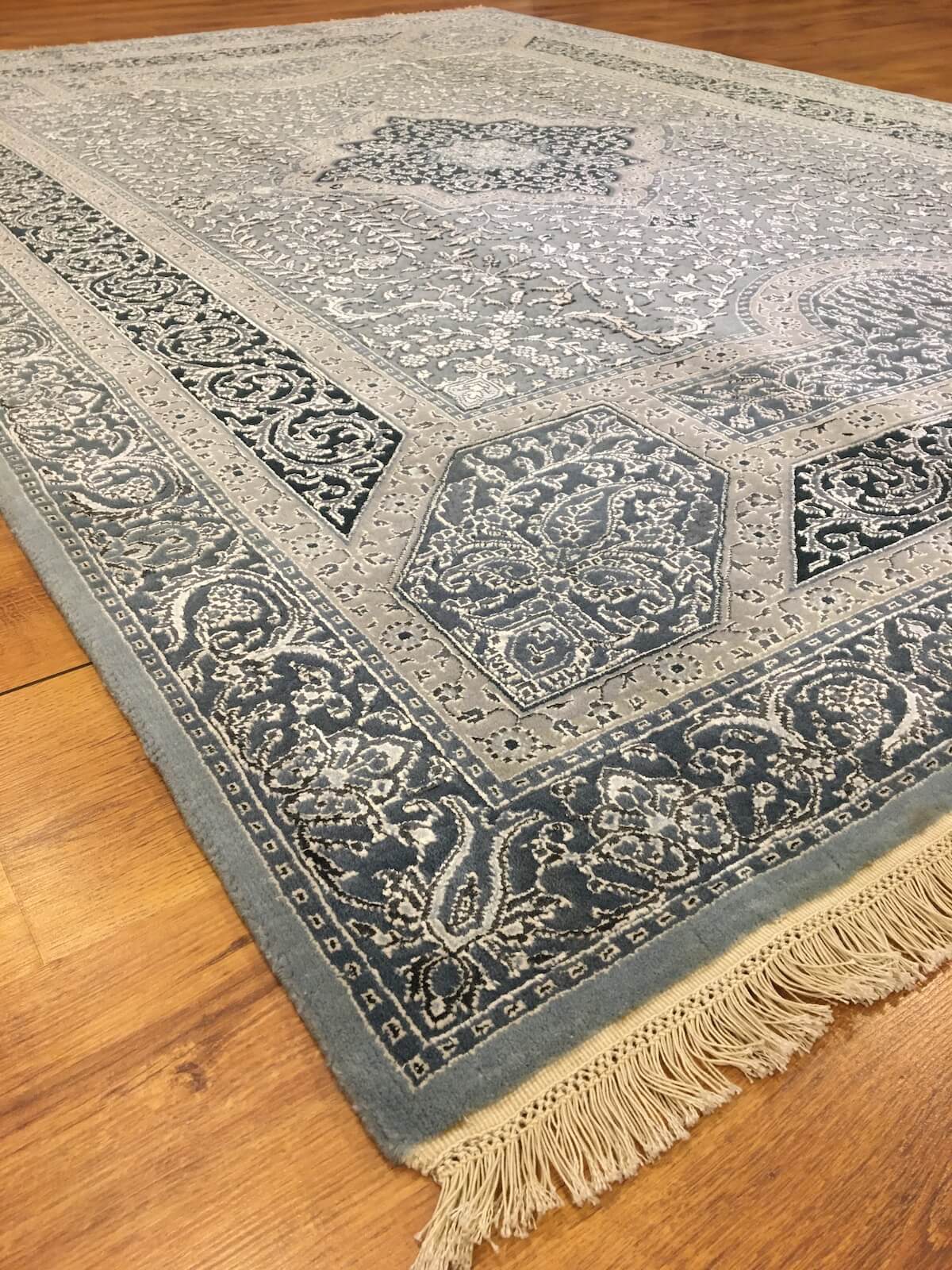 Siraze Silk-Blend Usak Handwoven Rug – 064044 by Camel Carpet