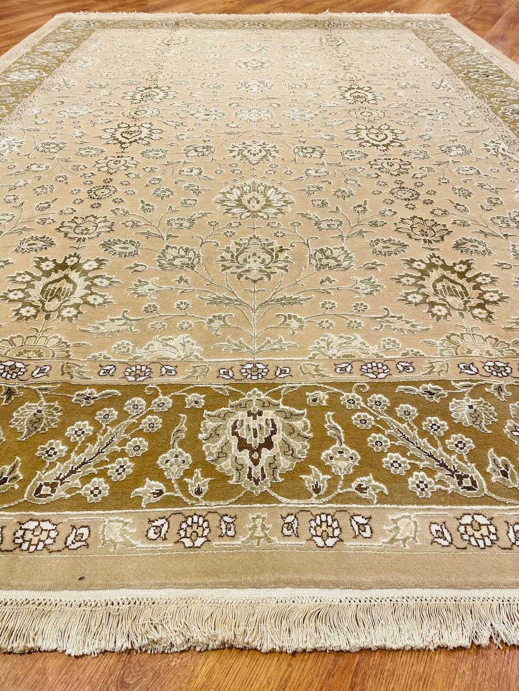 Siraze Silk-Blend Usak Handwoven Rug – 062311 by Camel Carpet
