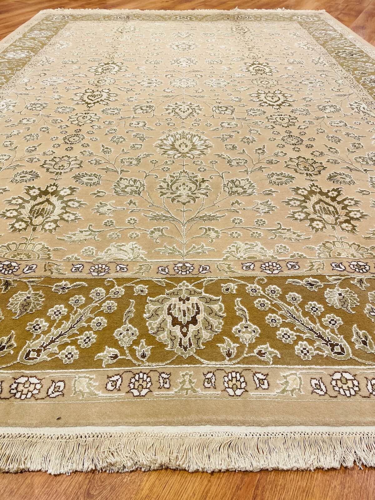 Siraze Silk-Blend Usak Handwoven Rug – 062311 by Camel Carpet