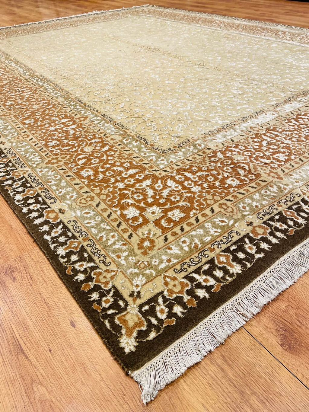 Siraze Silk-Blend Usak Handwoven Rug – 064053 by Camel Carpet