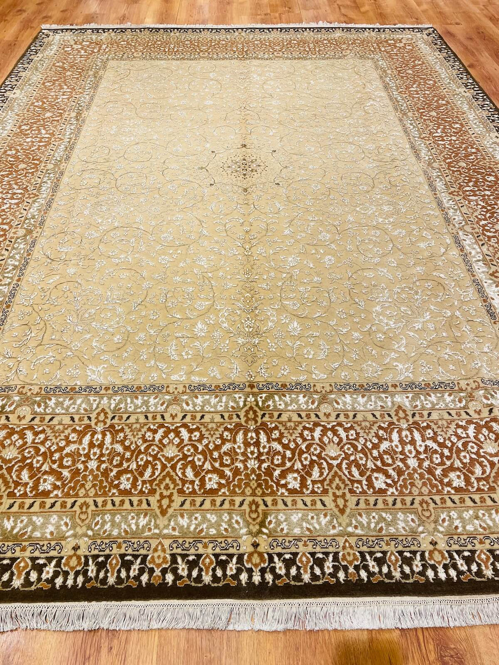 Siraze Silk-Blend Usak Handwoven Rug – 064053 by Camel Carpet