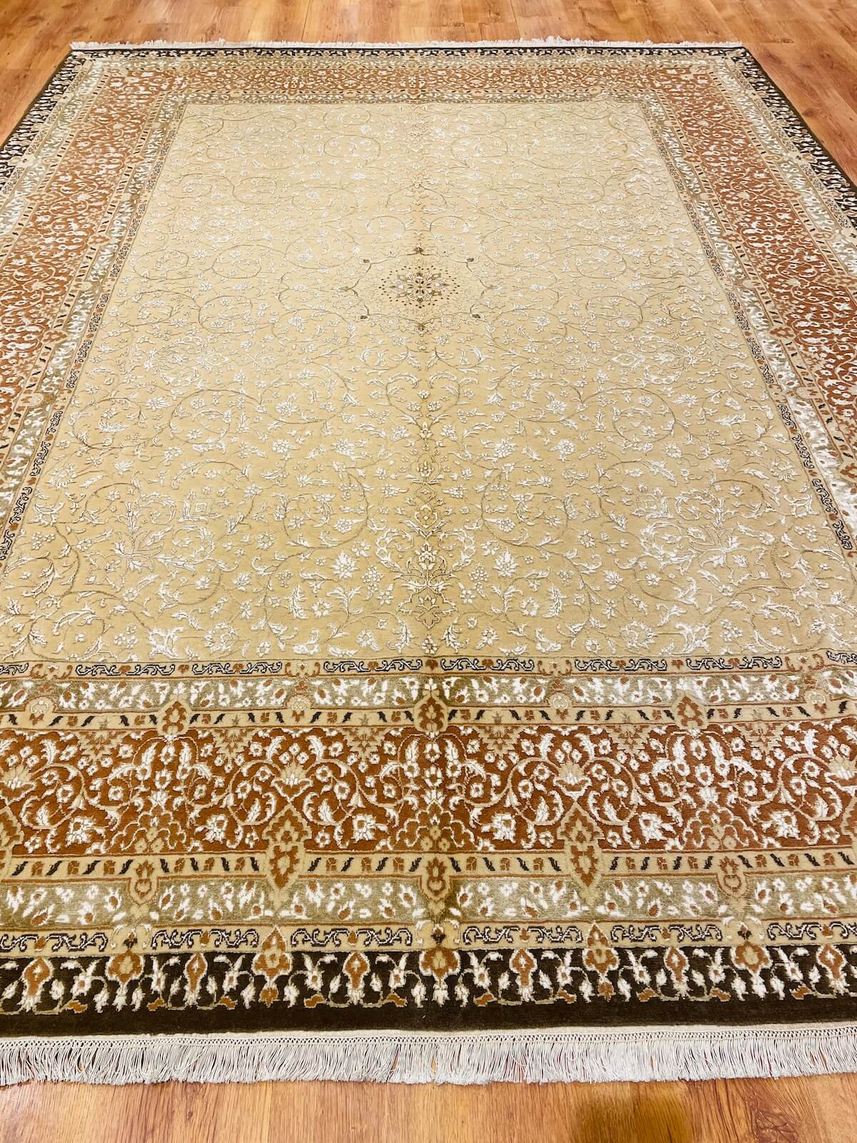 Siraze Silk-Blend Usak Handwoven Rug – 064053 by Camel Carpet