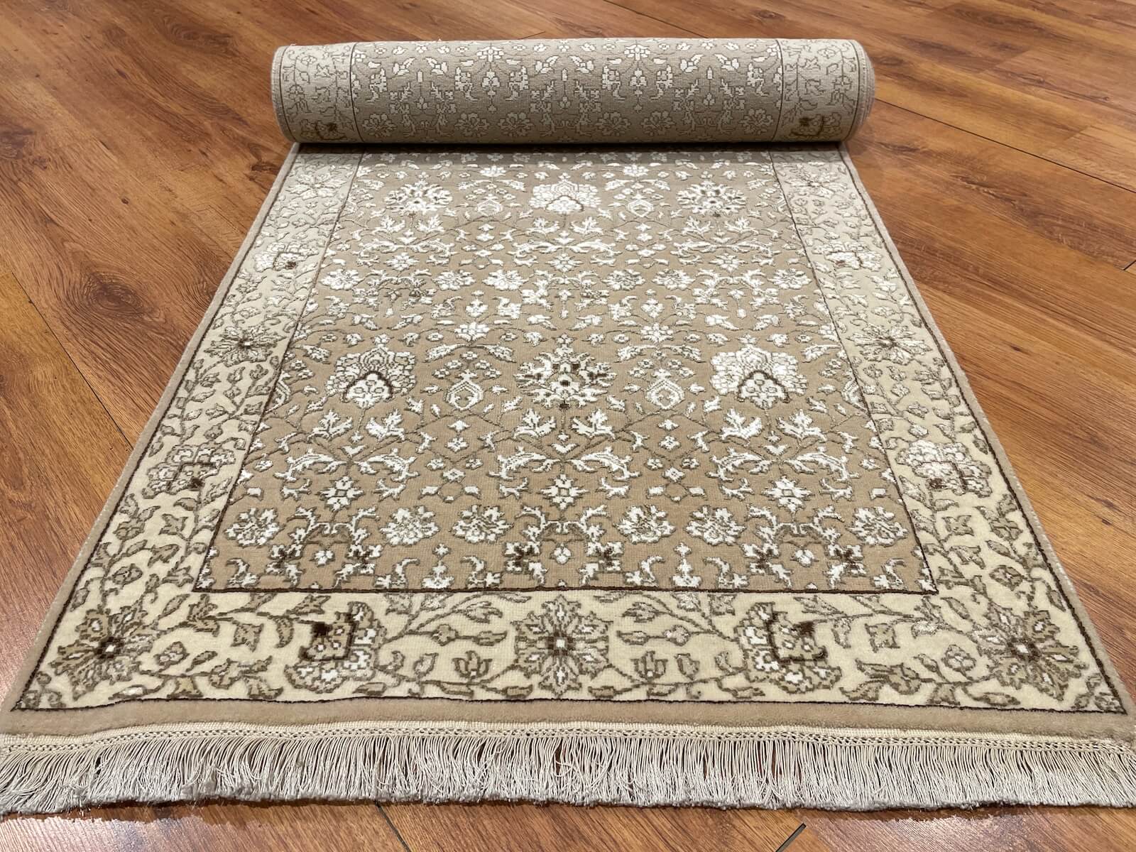 Siraze Silk-Blend Usak Handwoven Runner Rug – 057166 by Camel Carpet