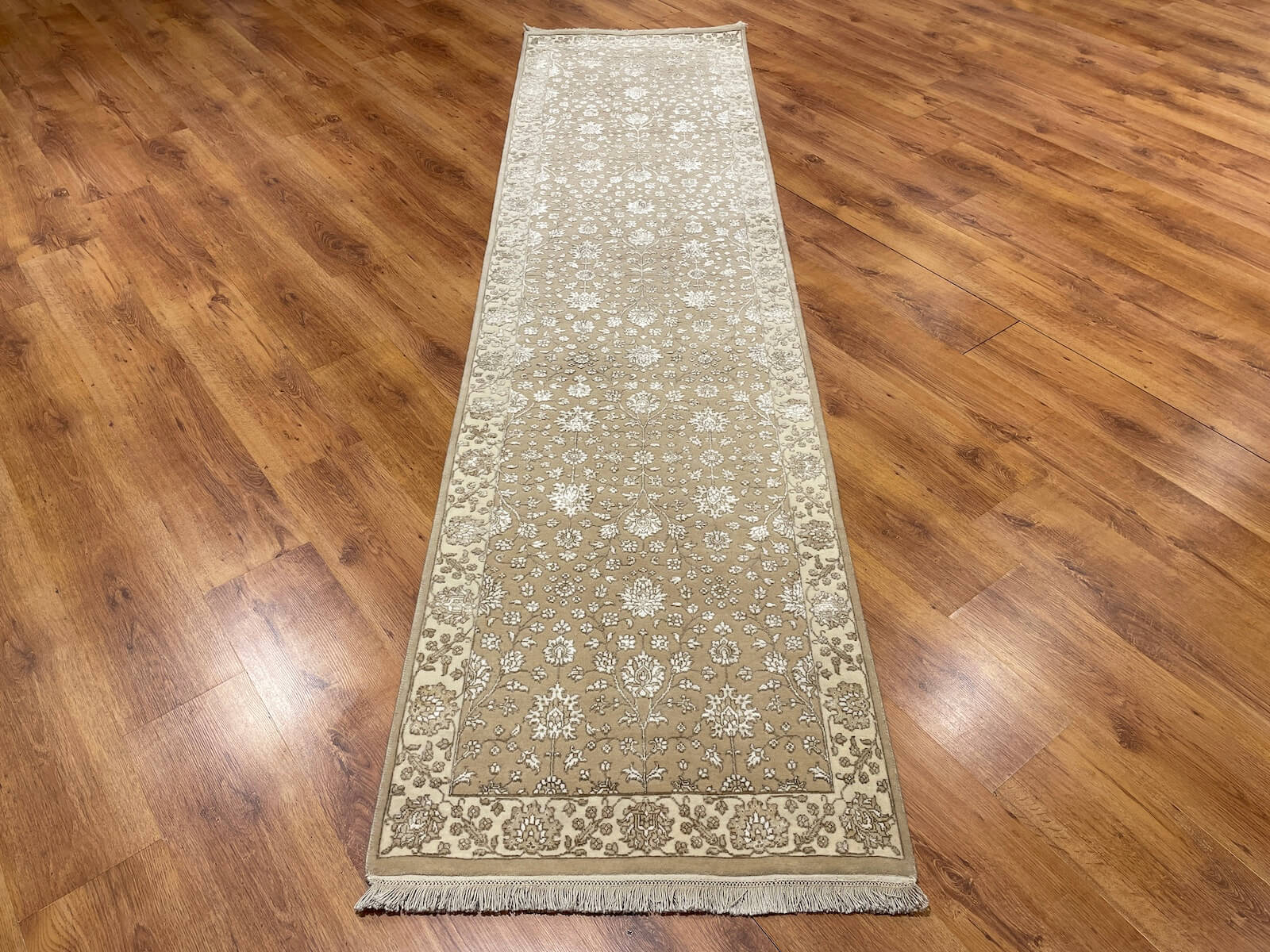 Siraze Silk-Blend Usak Handwoven Runner Rug – 76X294 by Camel Carpet
