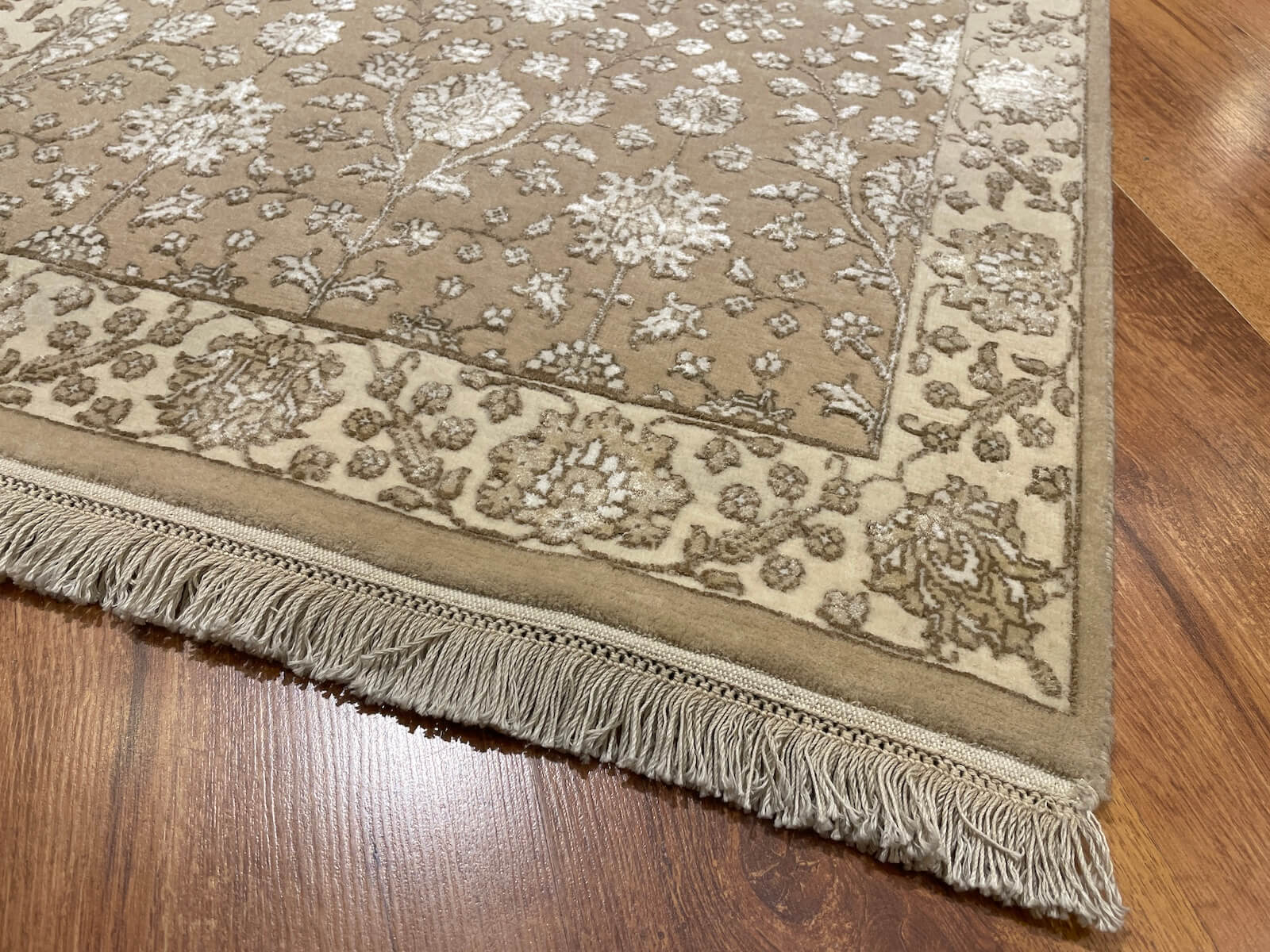 Siraze Silk-Blend Usak Handwoven Runner Rug – 76X294 by Camel Carpet