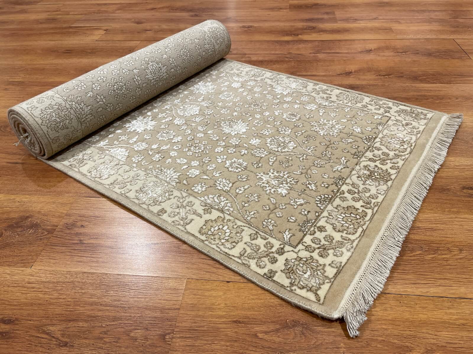 Siraze Silk-Blend Usak Handwoven Runner Rug – 76X294 by Camel Carpet