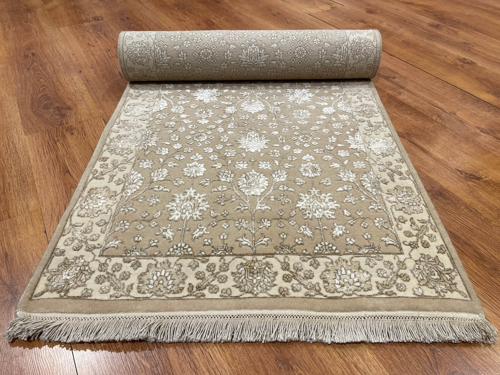 Siraze Silk-Blend Usak Handwoven Runner Rug – 76X294 by Camel Carpet