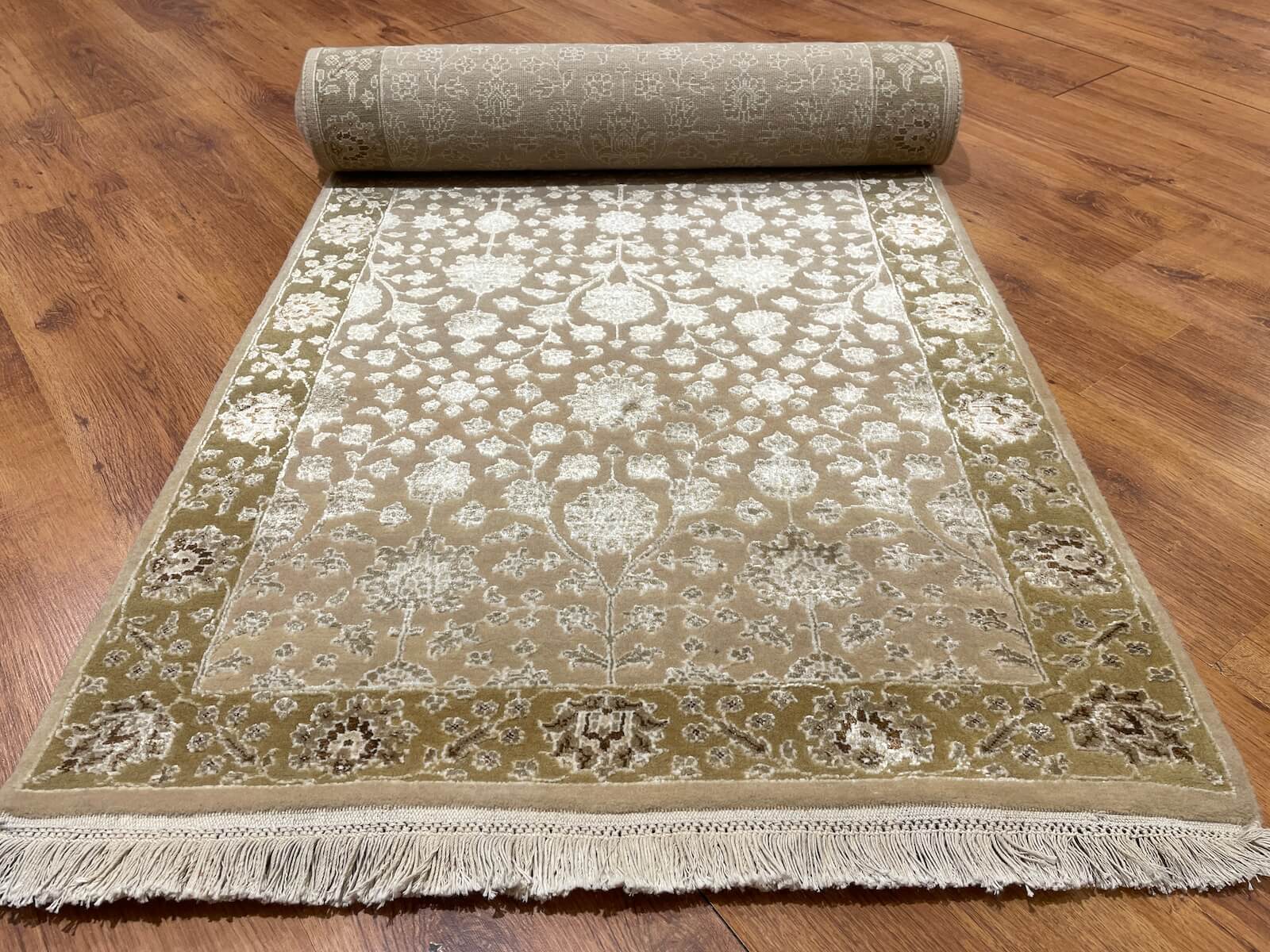 Siraze Silk-Blend Usak Handwoven Runner Rug – 064000 by Camel Carpet